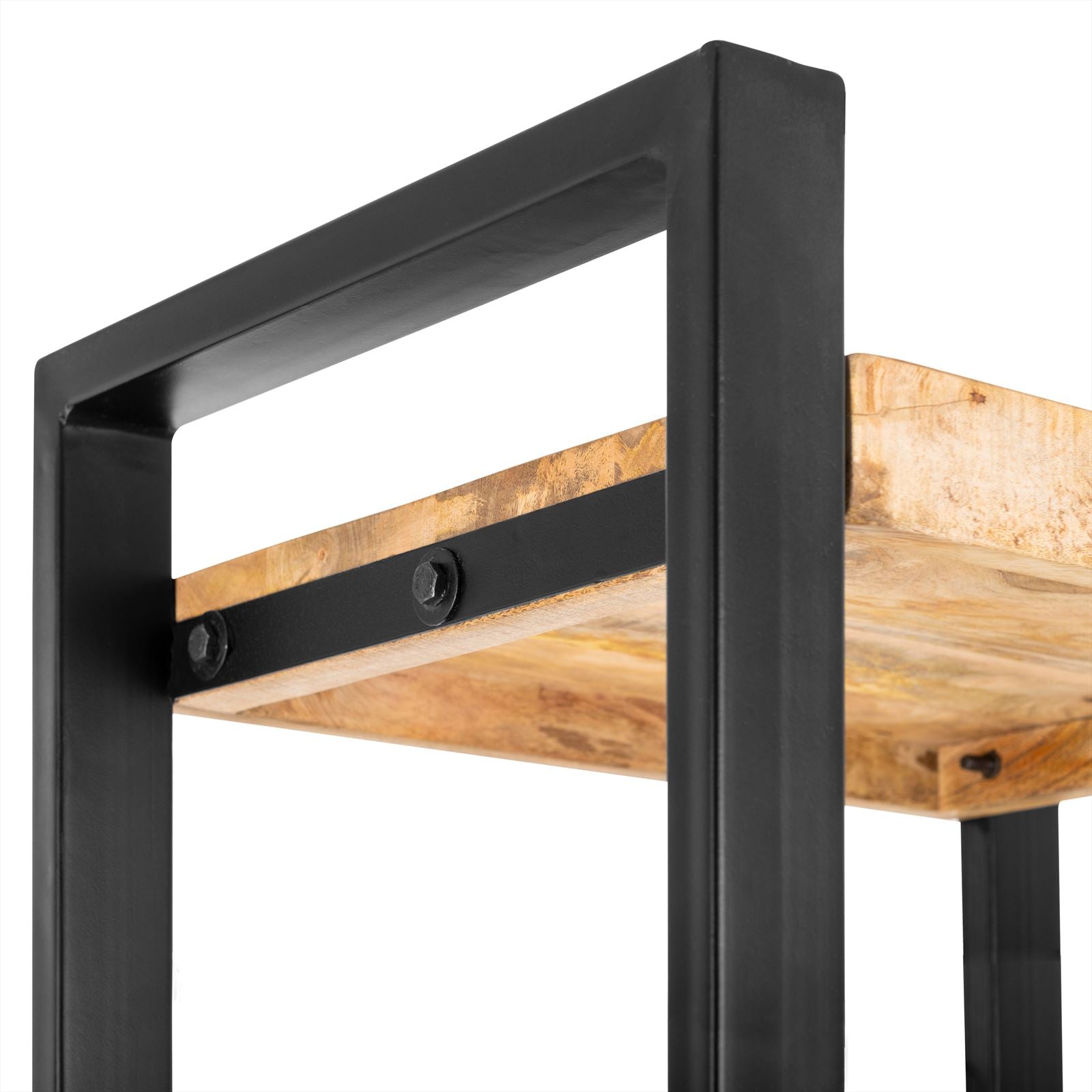 Detailaufnahme des Bücherregals Britt, mit den Holzbrettern und den schwarzen Metallrahmenverbindungen - Benoa