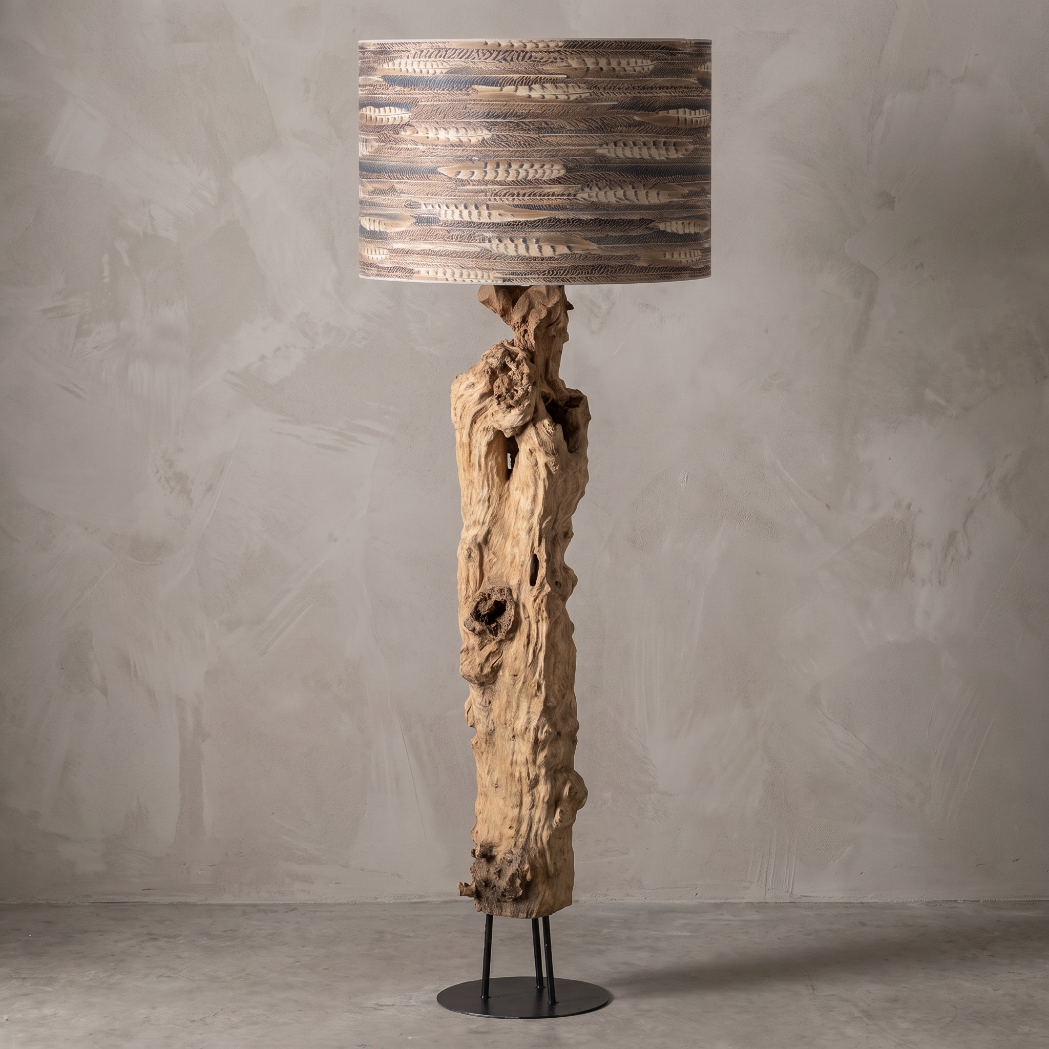 Coffee wood and metal lamp base (Koffiehout) - World of Brosi
