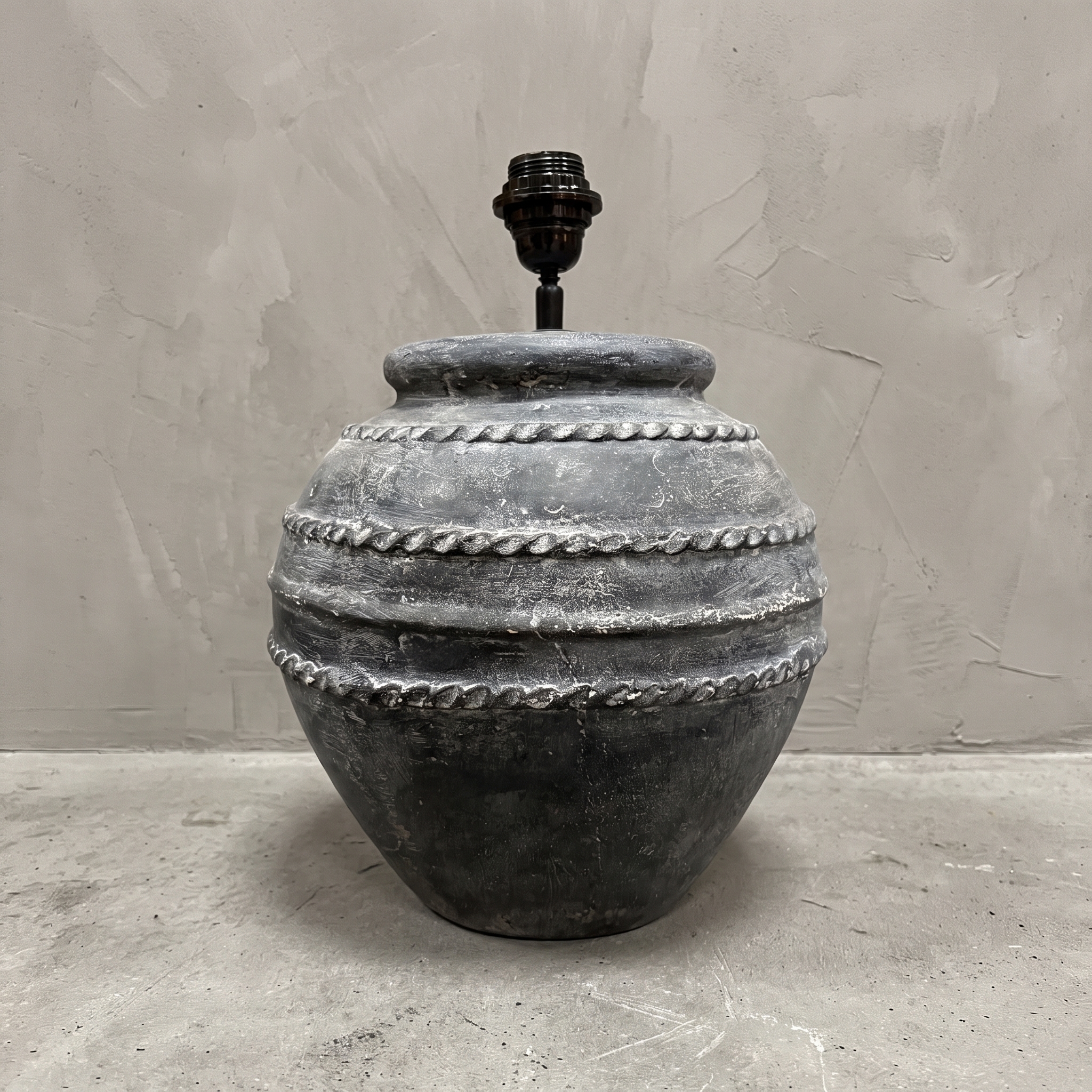 Gentong polystone lamp base