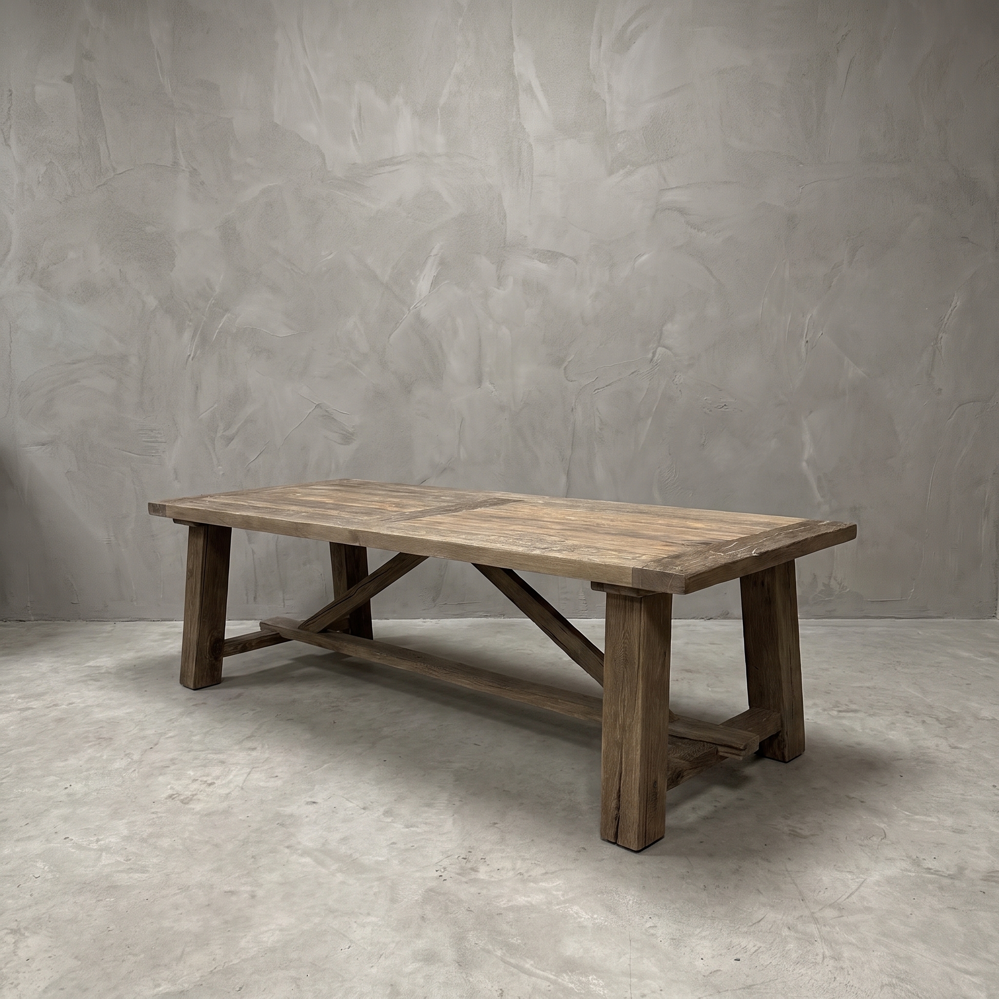 Mesa de comedor de convento Freya de roble envejecido - World of Brosi