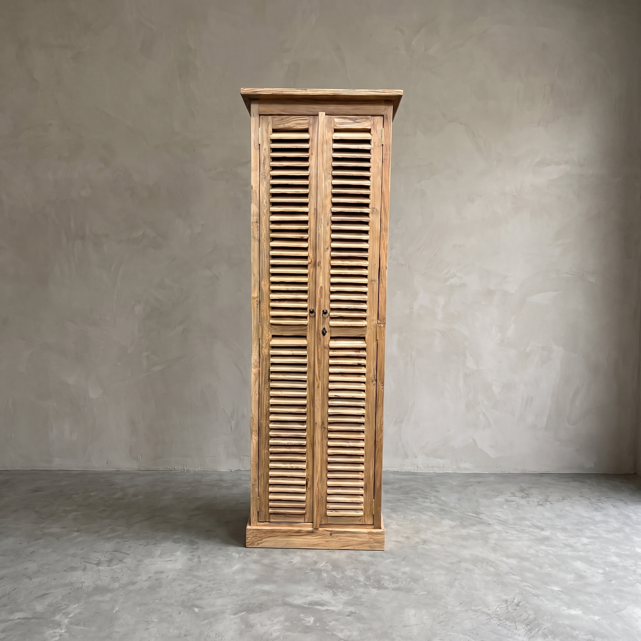 Lamellenschrank Teakholz schmal 220 cm - World of Brosi