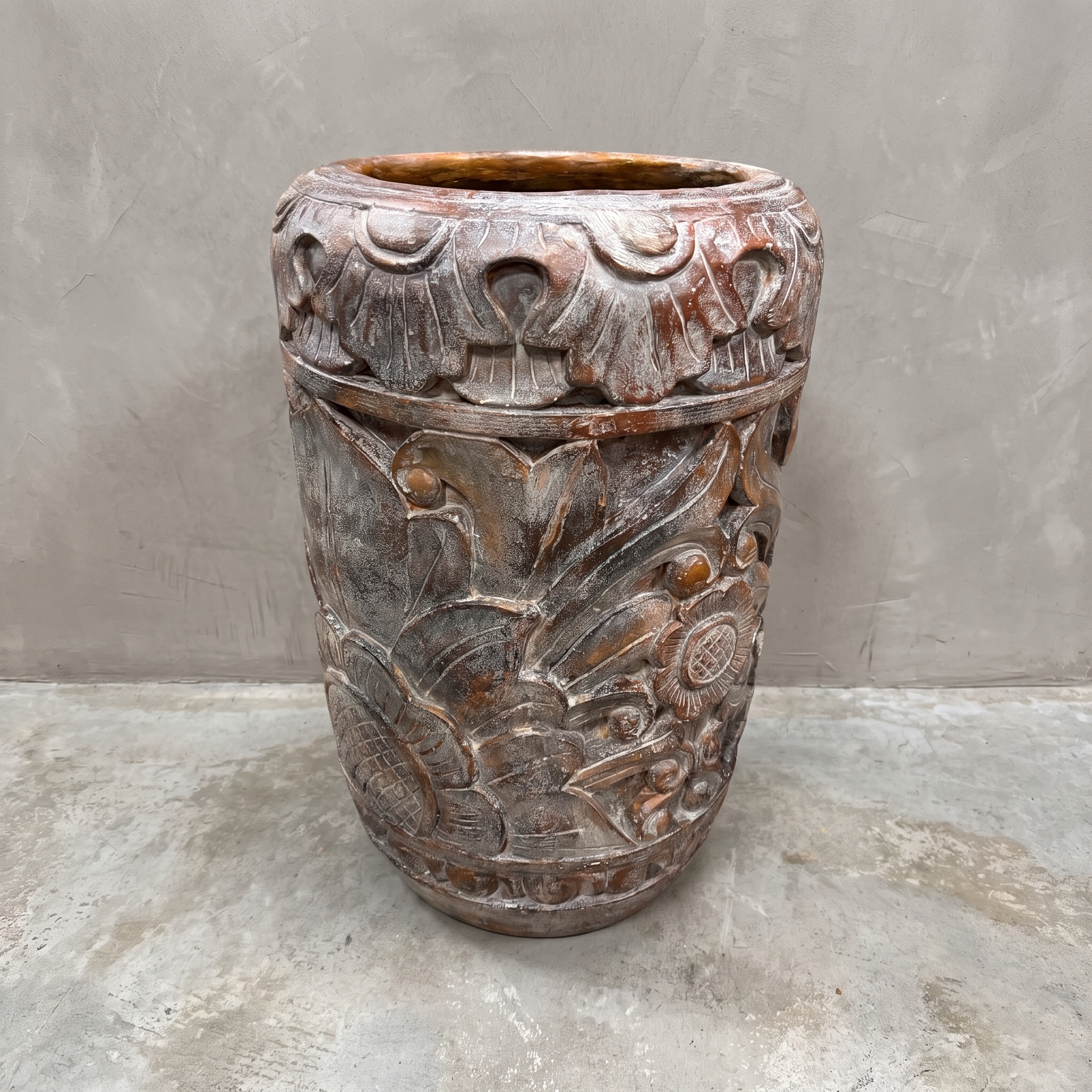 Matahari polystone planter 80 cm