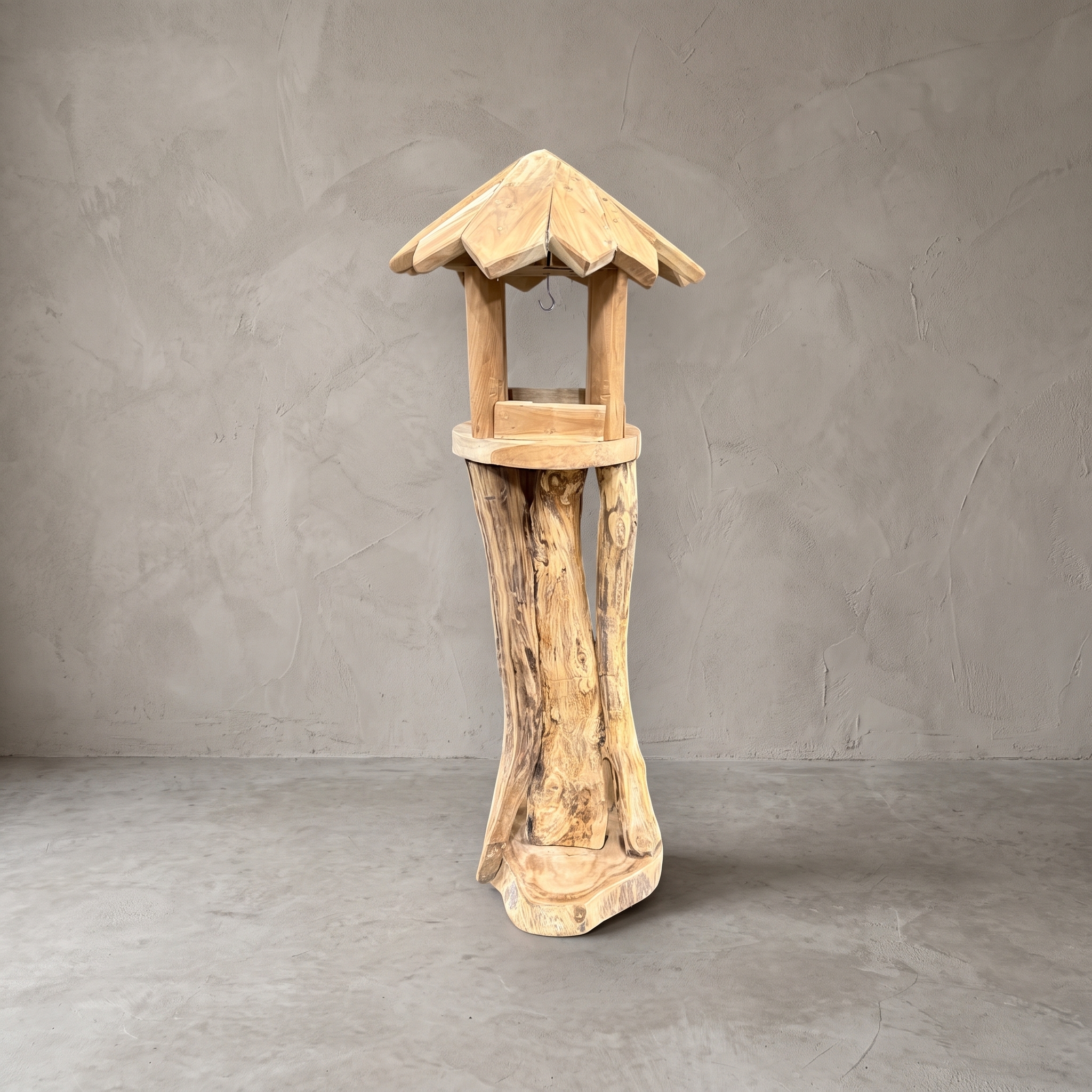 Teak stand, open birdhouse