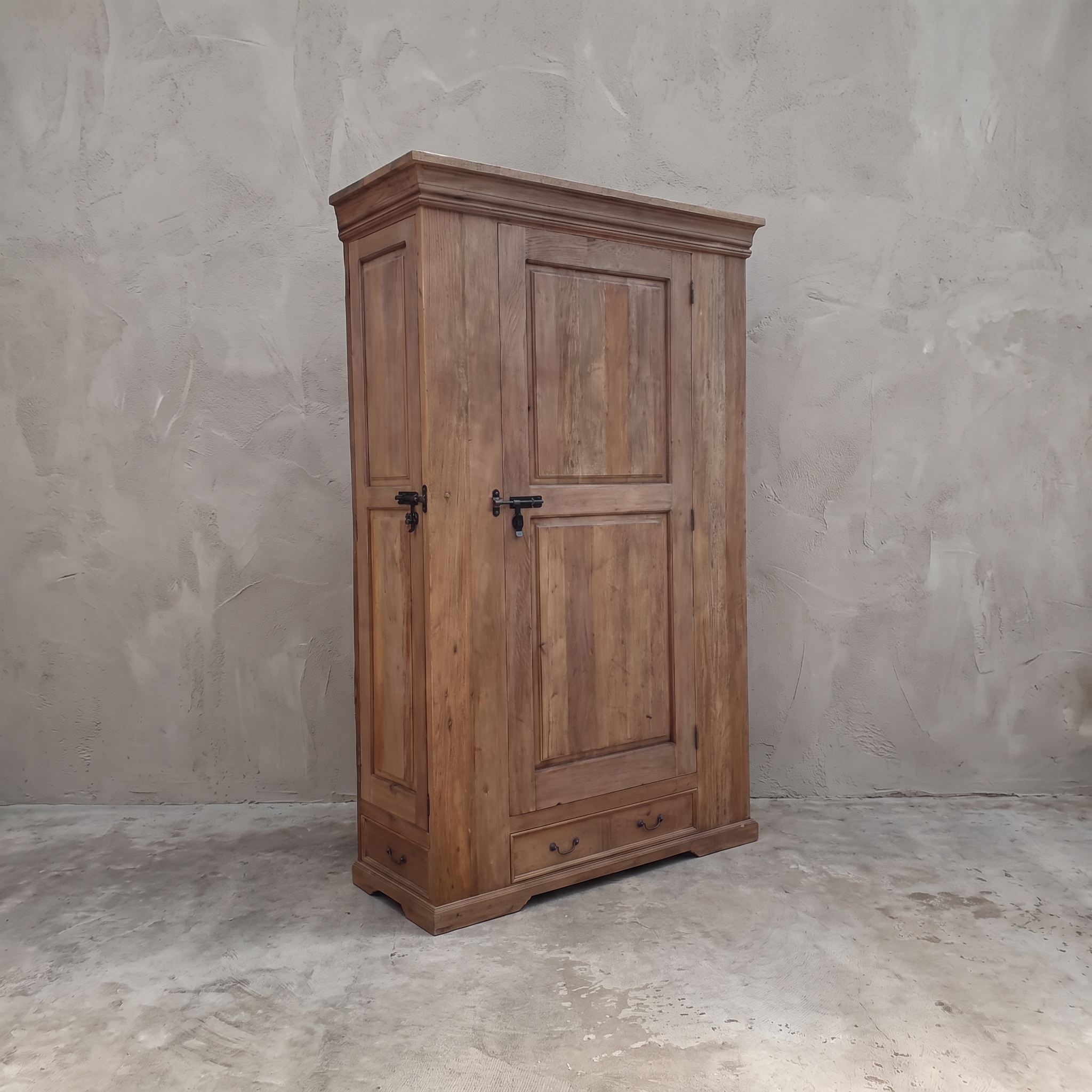 Balok panel-door cabinet (Reclaimed hardwood) - World of Brosi