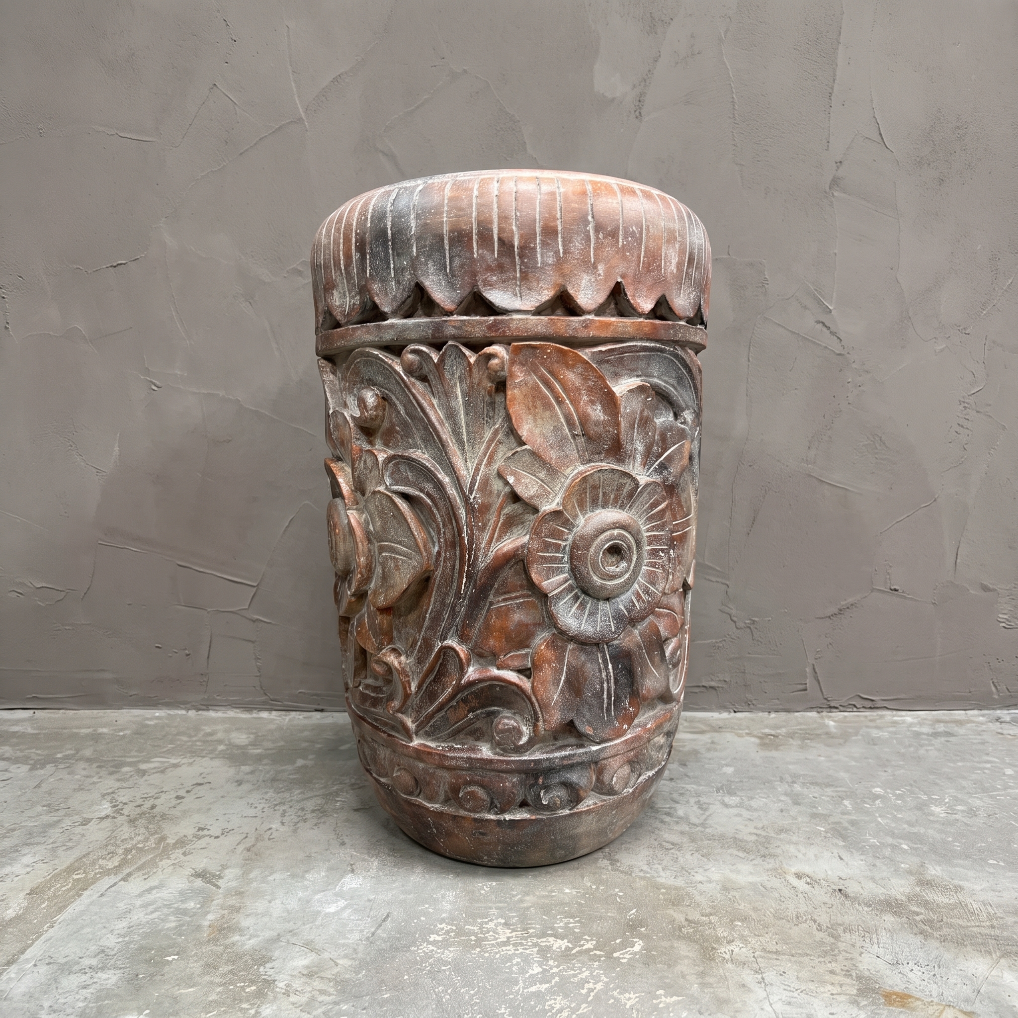 Bunga polystone planter 80 cm