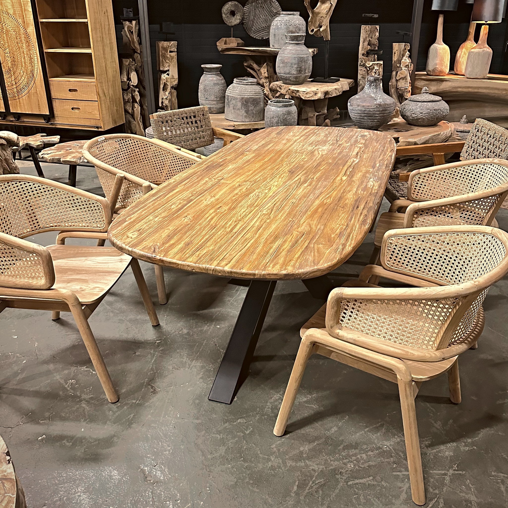 Tafelblad Donny van teak, Deens ovaal (Teakhout) - World of Brosi