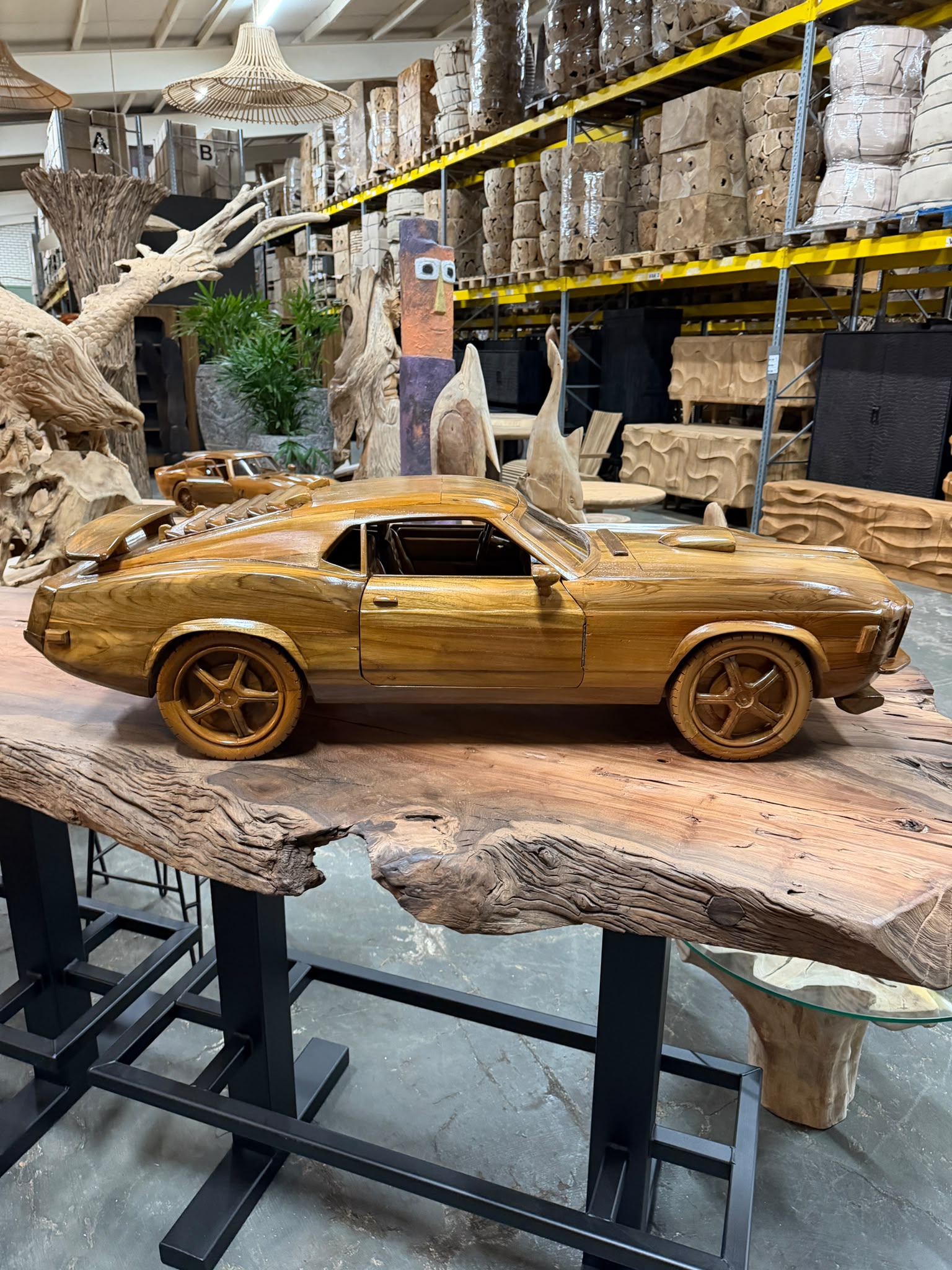 Houten auto Ford Mustang Fastback circa 120 cm - World of Brosi