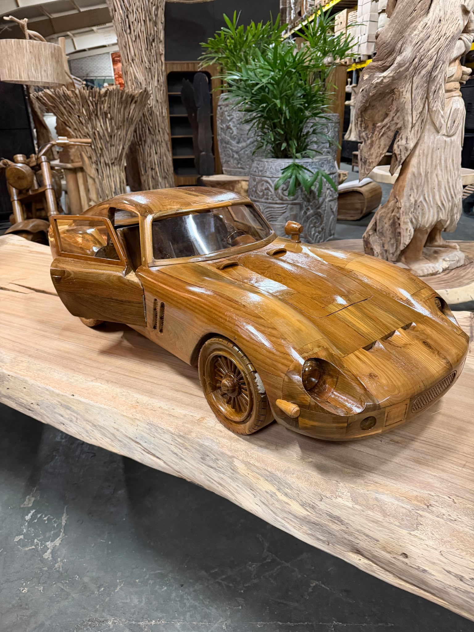 Houten auto Italiaanse GT circa 120 cm - World of Brosi