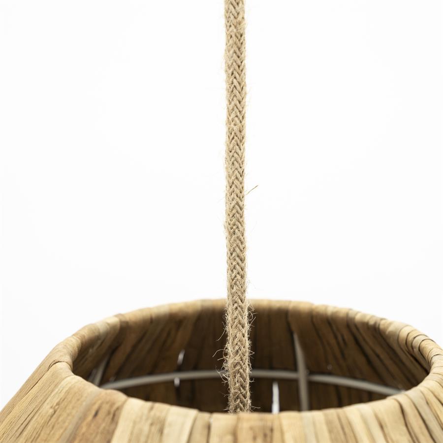 Detailaufnahme der Leuchte Reb, mit dem geflochtenen Jute-Kabel und dem oberen Rand des Rattan-Schirms - By-Boo