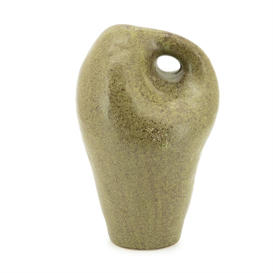 Mendi 1 Vase mit organischer Form und einem Loch oben auf weißem Hintergrund - By-Boo