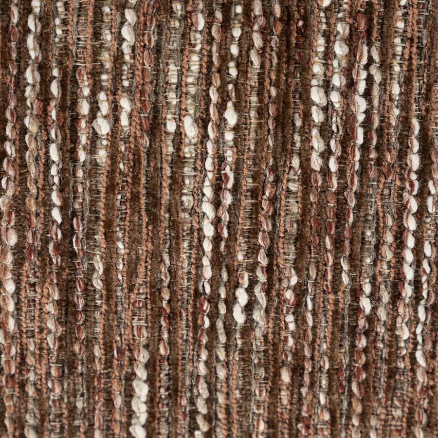 Detailaufnahme des Sessels Sogno Burgundy, mit der Stofftextur und den vertikalen Fäden - By-Boo