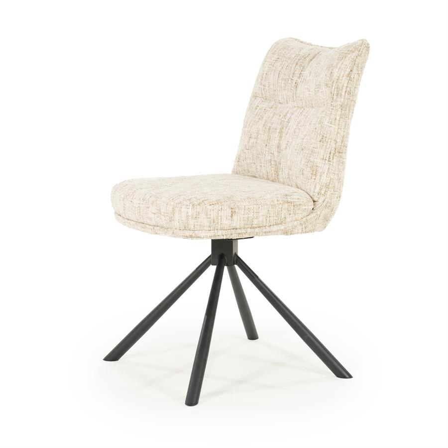 Stuhl Ferre Beige auf weißem Hintergrund, schräg von vorne fotografiert - By-Boo