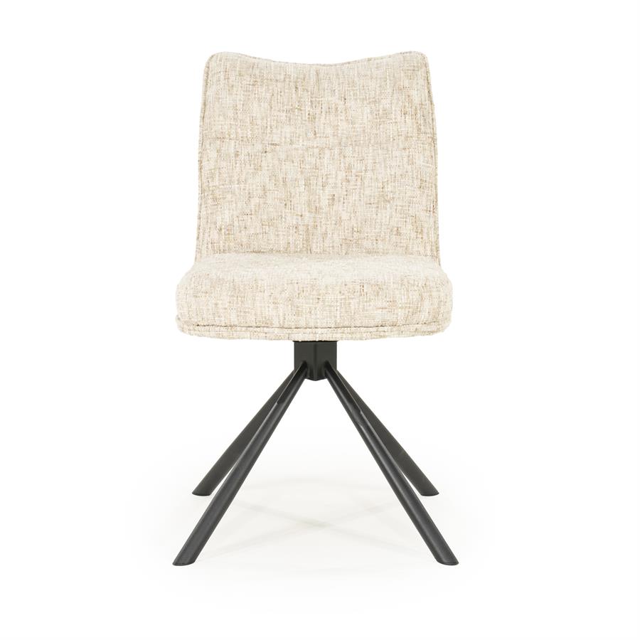 Stuhl Ferre Beige auf weißem Hintergrund, von vorne fotografiert mit hellem beigem Stoff und schwarzem Spinnenbein - By-Boo