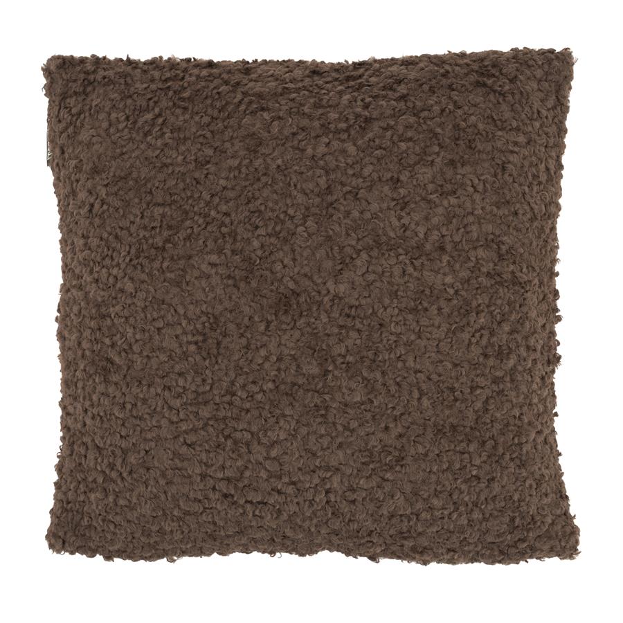 Ein braunes Kissen Teddy mit flauschiger Textur, fotografiert auf weißem Hintergrund - By-Boo