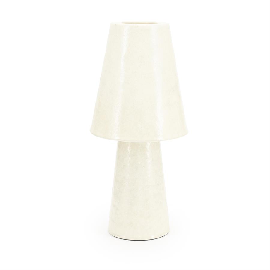Die Lampe Clayton Large steht freistehend auf weißem Hintergrund, mit einer leichten Textur - By-Boo
