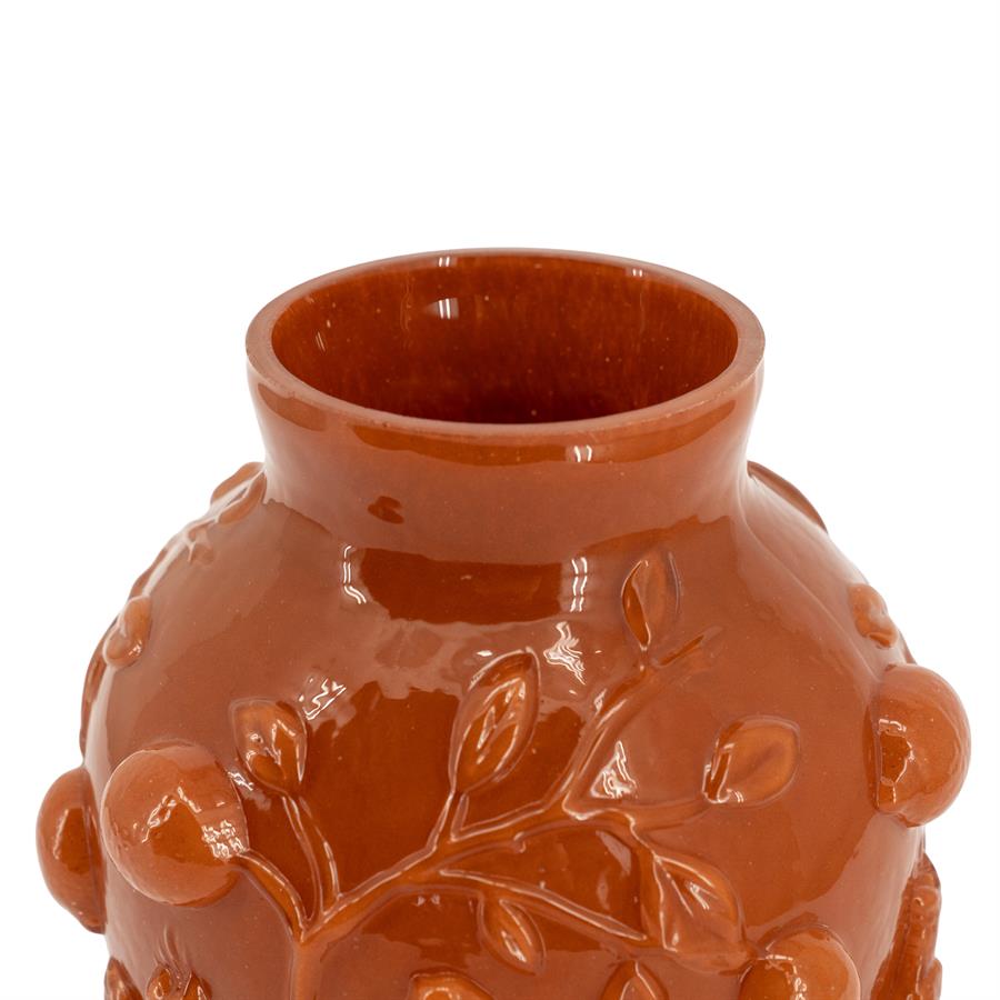 Detailaufnahme der Vase Aru Karamell, mit Fokus auf die Oberseite und die dekorativen Blätter und Kugeln - By-Boo