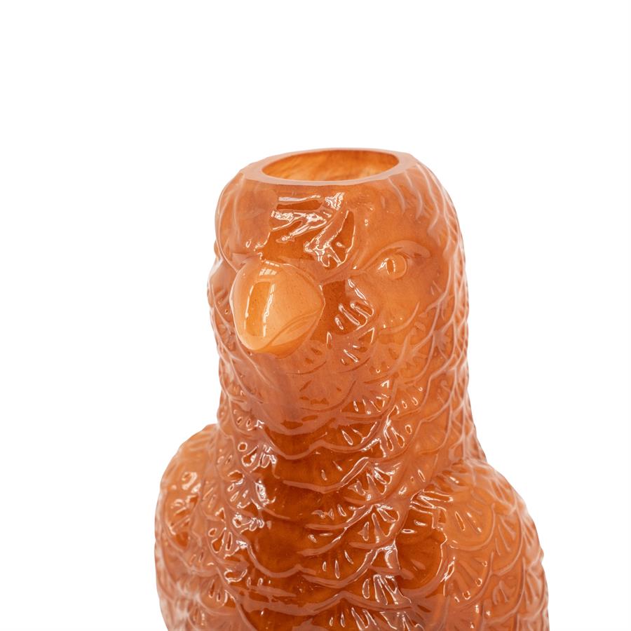 Detailaufnahme der Vase Pico Caramel auf weißem Hintergrund, mit dem oberen Teil und dem Schnabel der Vase im Bild - By-Boo