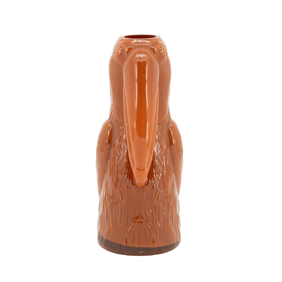 Vorderansicht der Vase Tuki Caramel auf weißem Hintergrund, mit dem langen Schnabel prominent - By-Boo