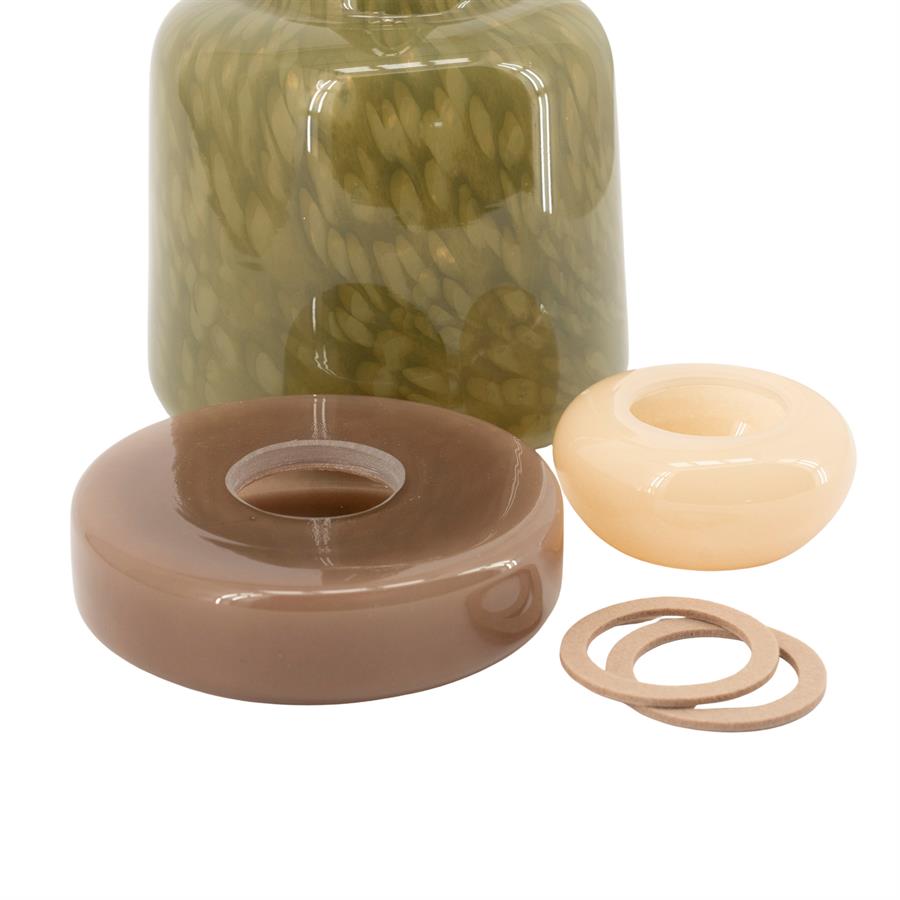 Vase Toras 1 mit zwei scheibenförmigen Objekten und zwei Ringen auf weißem Hintergrund - By-Boo