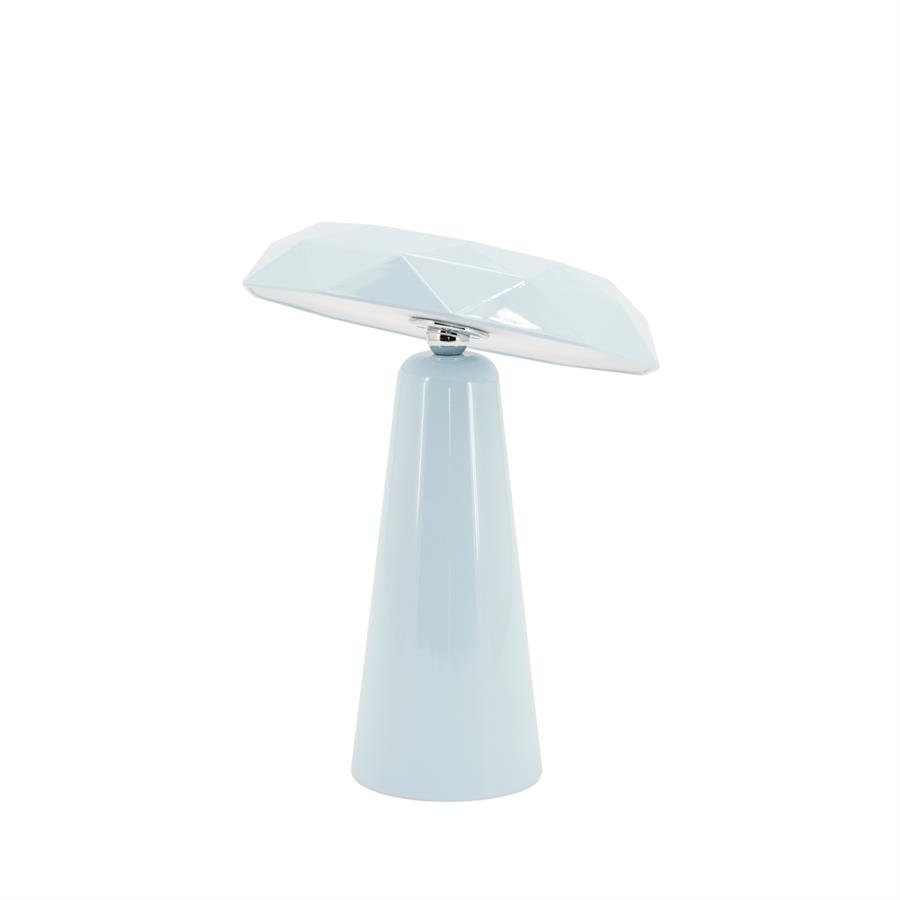 Lampe Blocci in Hellblau mit kegelförmigem Fuß und flachem, polygonalem Schirm auf weißem Hintergrund - By-Boo