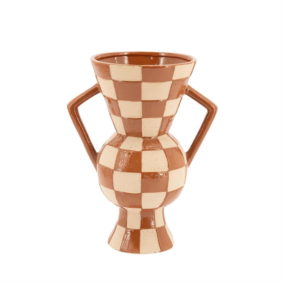 Vase Blocsy 2 auf weißem Hintergrund, mit braunem und beigem Karomuster und zwei Griffen - By-Boo