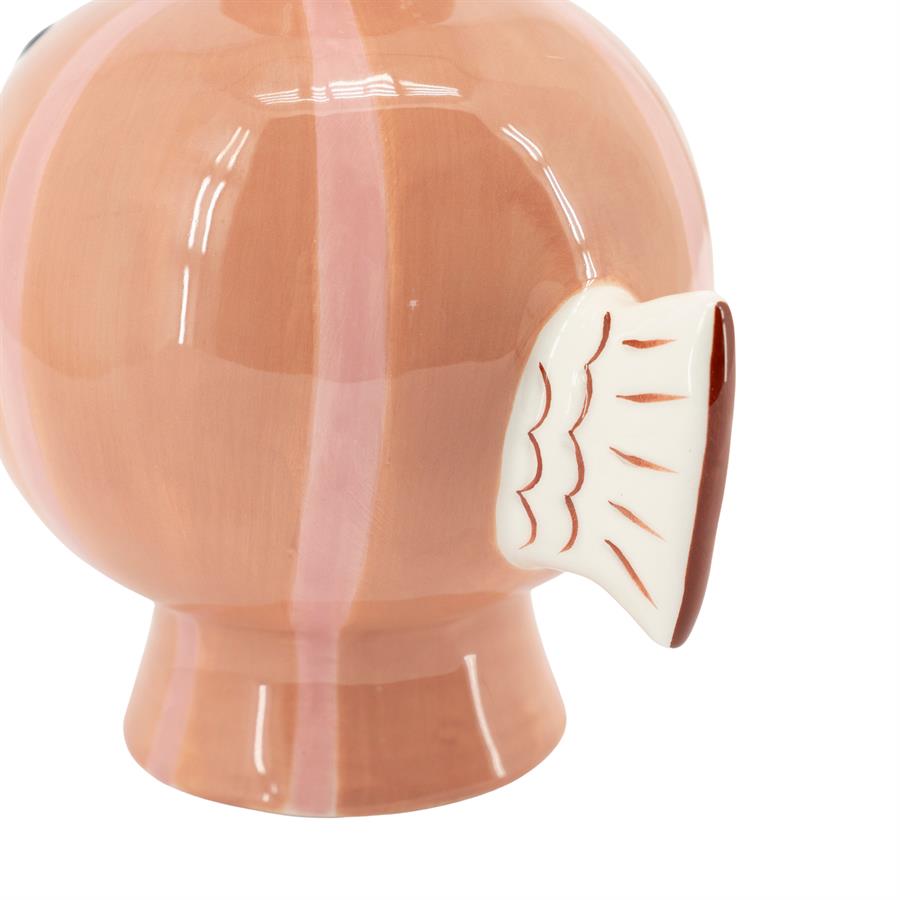 Detail der Vase Ondina, eine lachsrosa Vase mit hellrosa Streifen und einem weißen Dekorelement - By-Boo