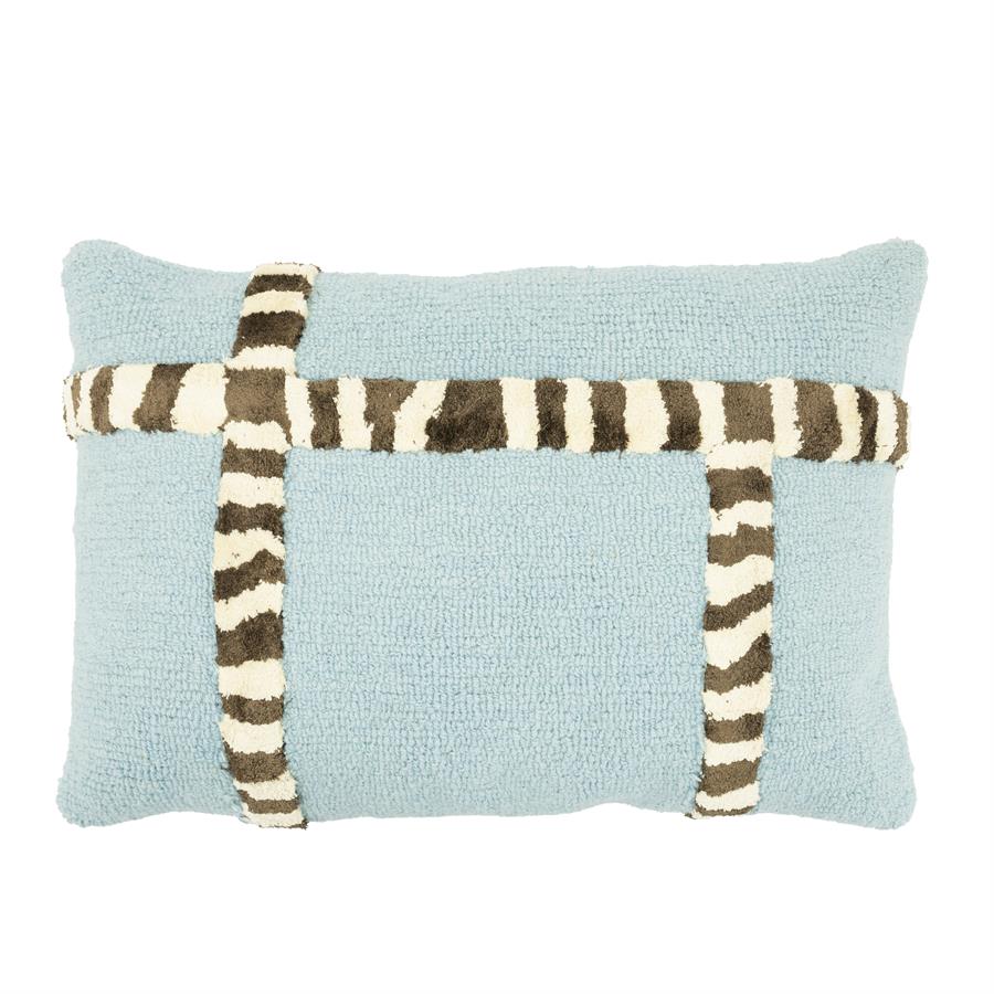 Kissen StripeScape Hellblau auf weißem Hintergrund, mit einem dunkelbraun gestreiften Muster - By-Boo