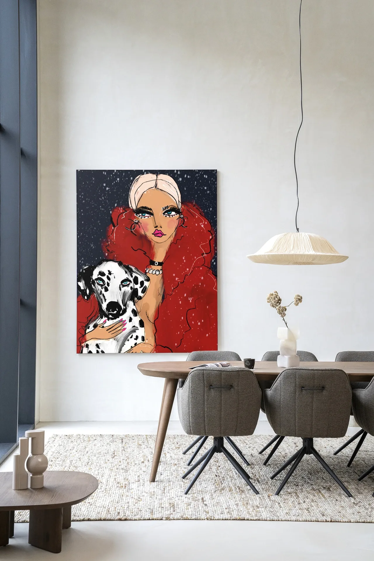 Wandkleed Dotted Doggy in een moderne eetkamer met houten tafel en grijze stoelen - Urban Cotton