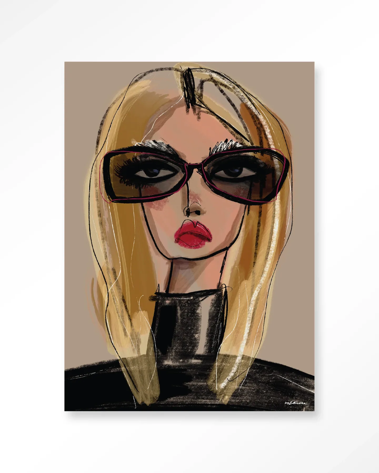 Wandkleed She Knows - Urban Cotton, met een illustratie van een vrouw met zonnebril en blond haar