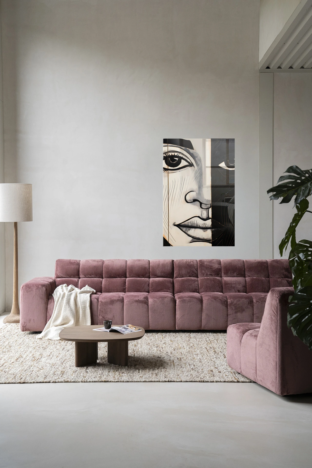 Wandkleed Contrast - Urban Cotton in een moderne woonkamer boven een roze bank