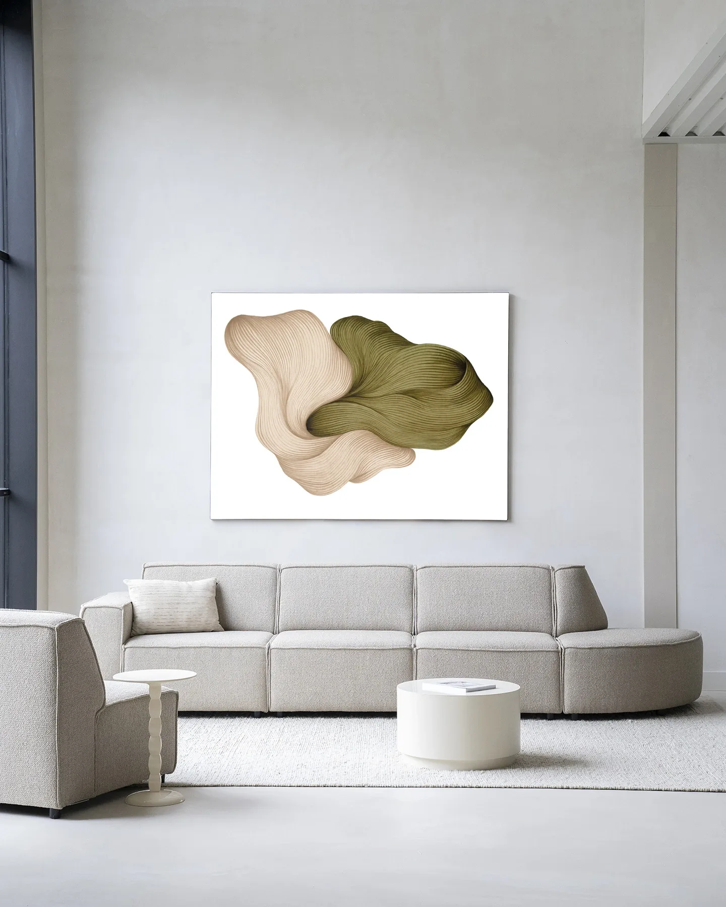 Wandkleed DWG-K - Urban Cotton in een moderne woonkamer boven een beige bank
