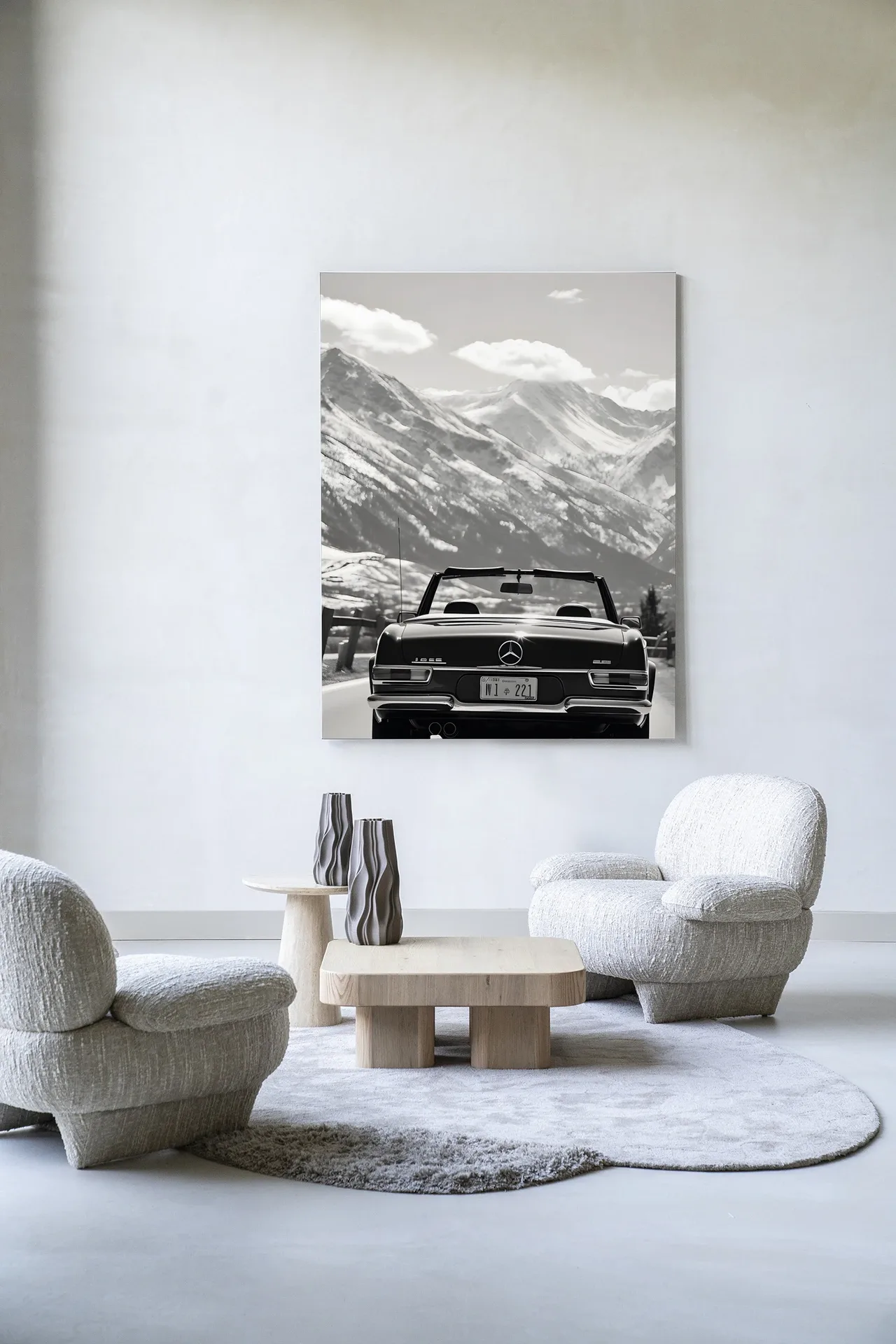 Wandteppich Winter Road - Urban Cotton in einem modernen Wohnzimmer mit zwei Sesseln und Couchtischen