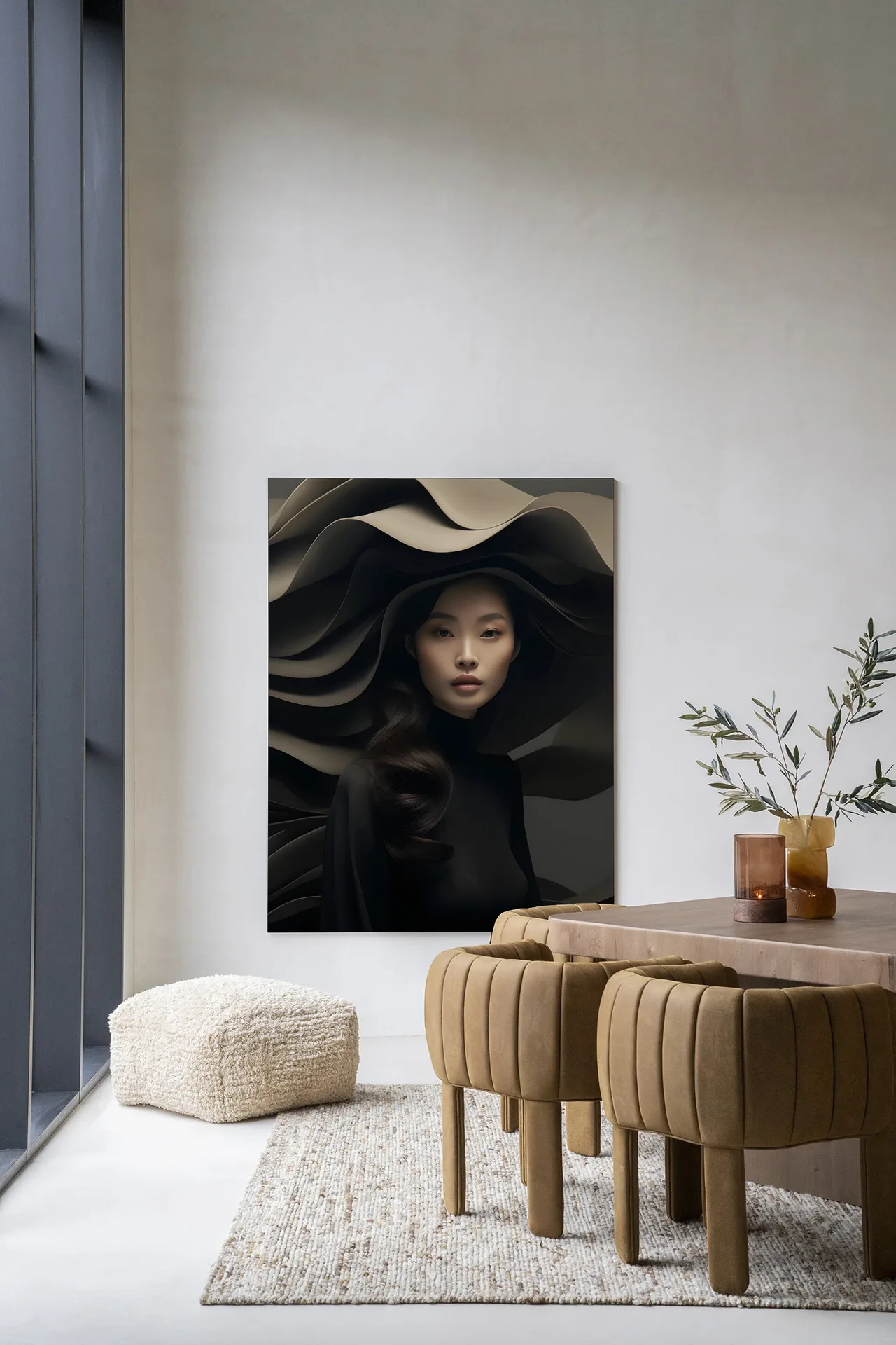 Wandteppich Dark Flow - Urban Cotton hängt an einer hellen Wand in einem modernen Interieur