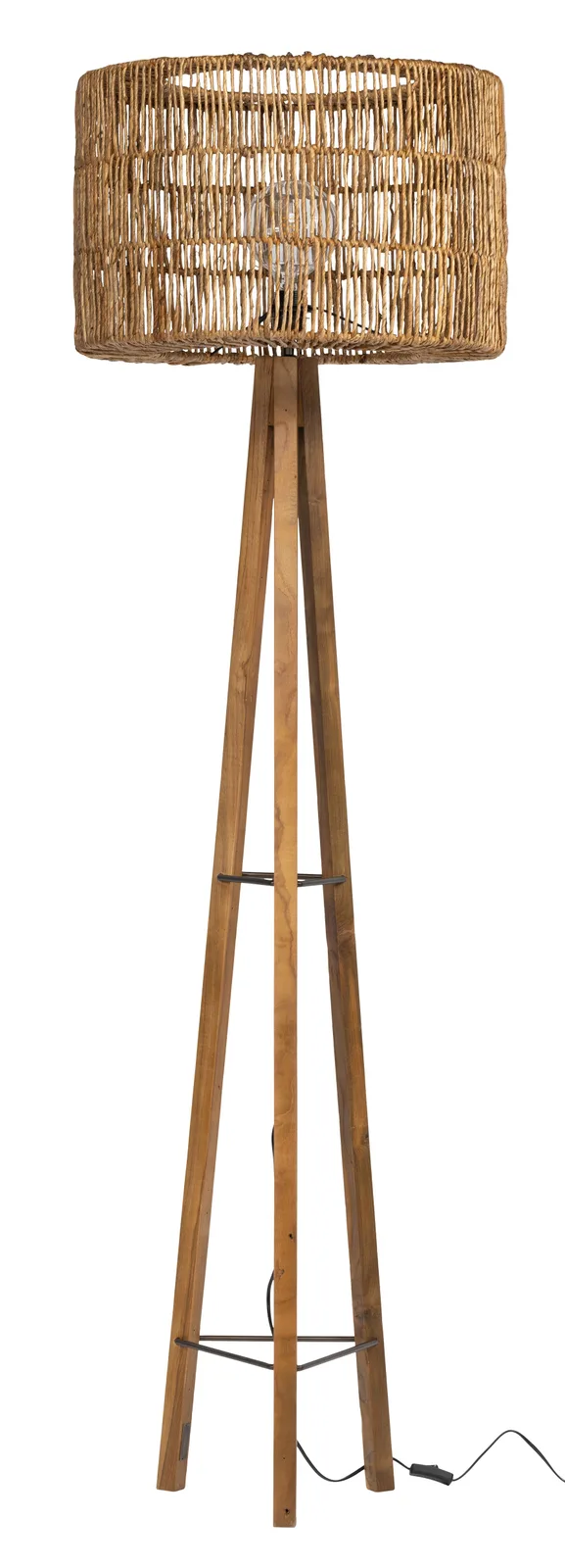 Stehleuchte Lampshade San Lorenzo mit Rattan-Schirm und Holz-Dreibein auf weißem Hintergrund - MUST Living
