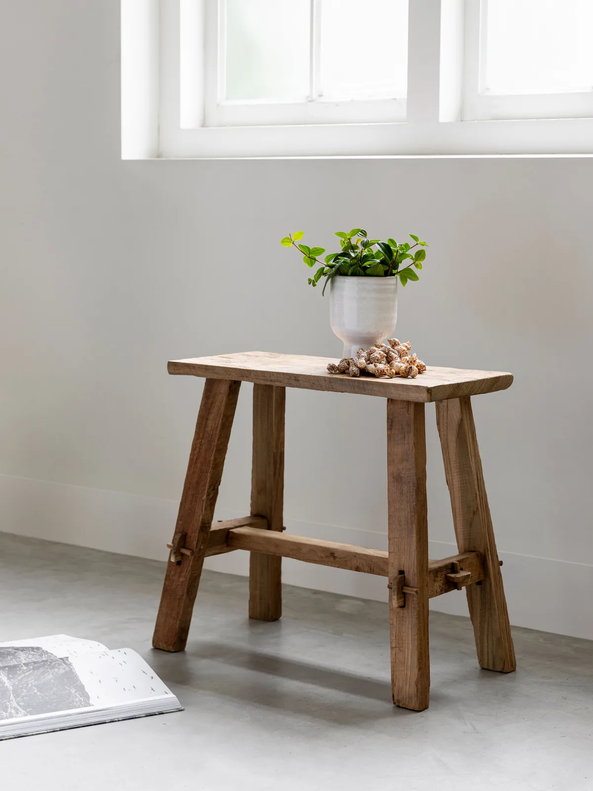 Rinjani Stool - MUST Living