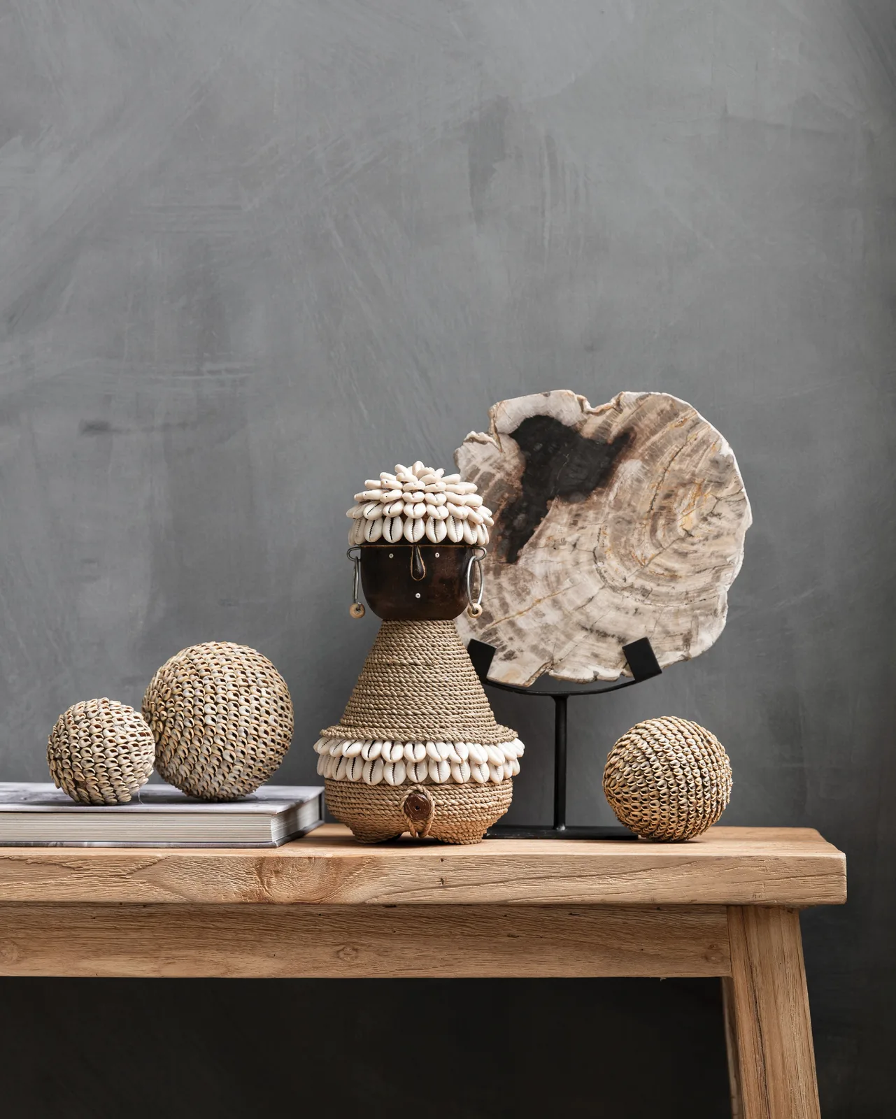 Artwork Statue Fossil - MUST Living