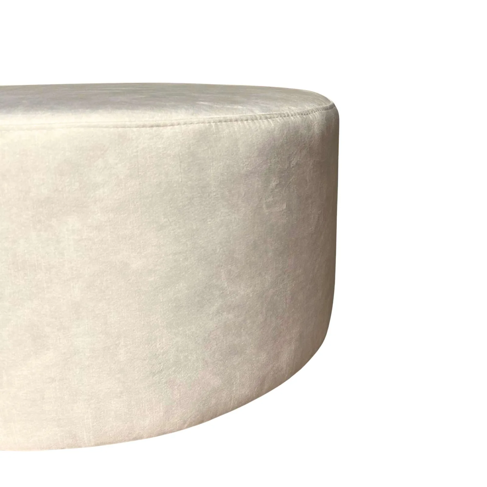 Detailaufnahme des MySofa Runder Hocker mit einer sichtbaren Naht an der Oberseite
