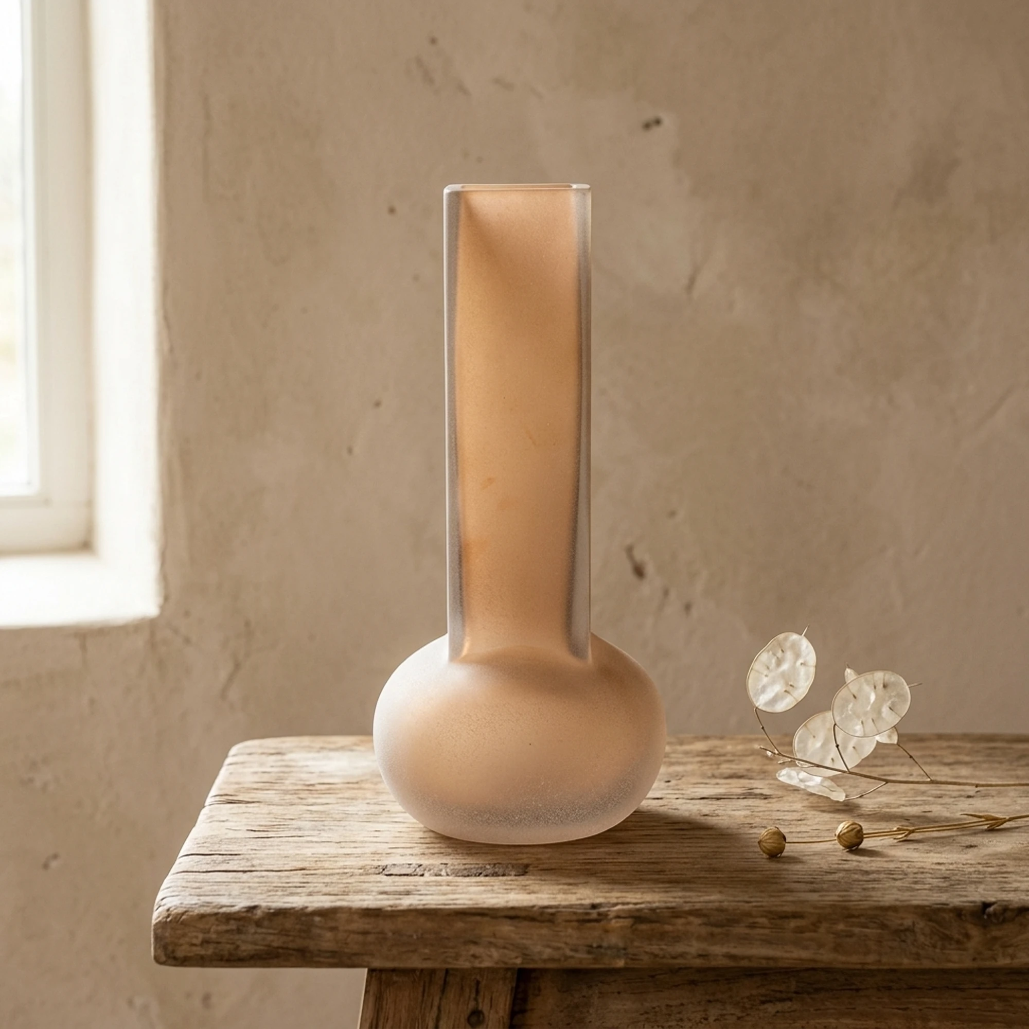 Vea 2 Vase - By-Boo