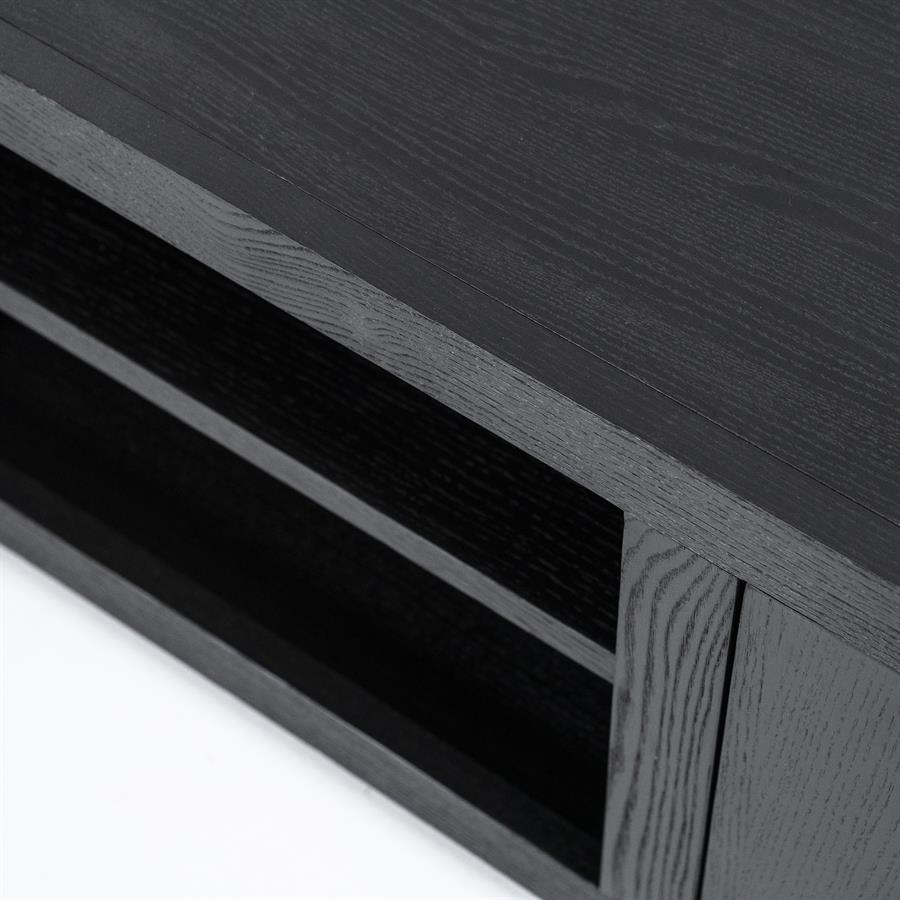 Detailaufnahme der schwarzen Holzstruktur des TV-Möbels Helsinki Eiche - Eleonora