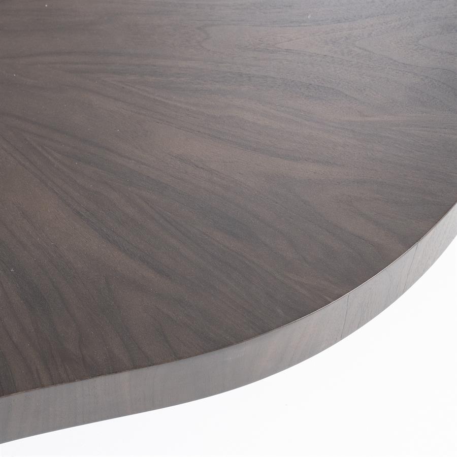 Detailaufnahme des Couchtisch Bobbie, mit der runden dunkelbraunen Holztischkante und der Tischplatte - Eleonora