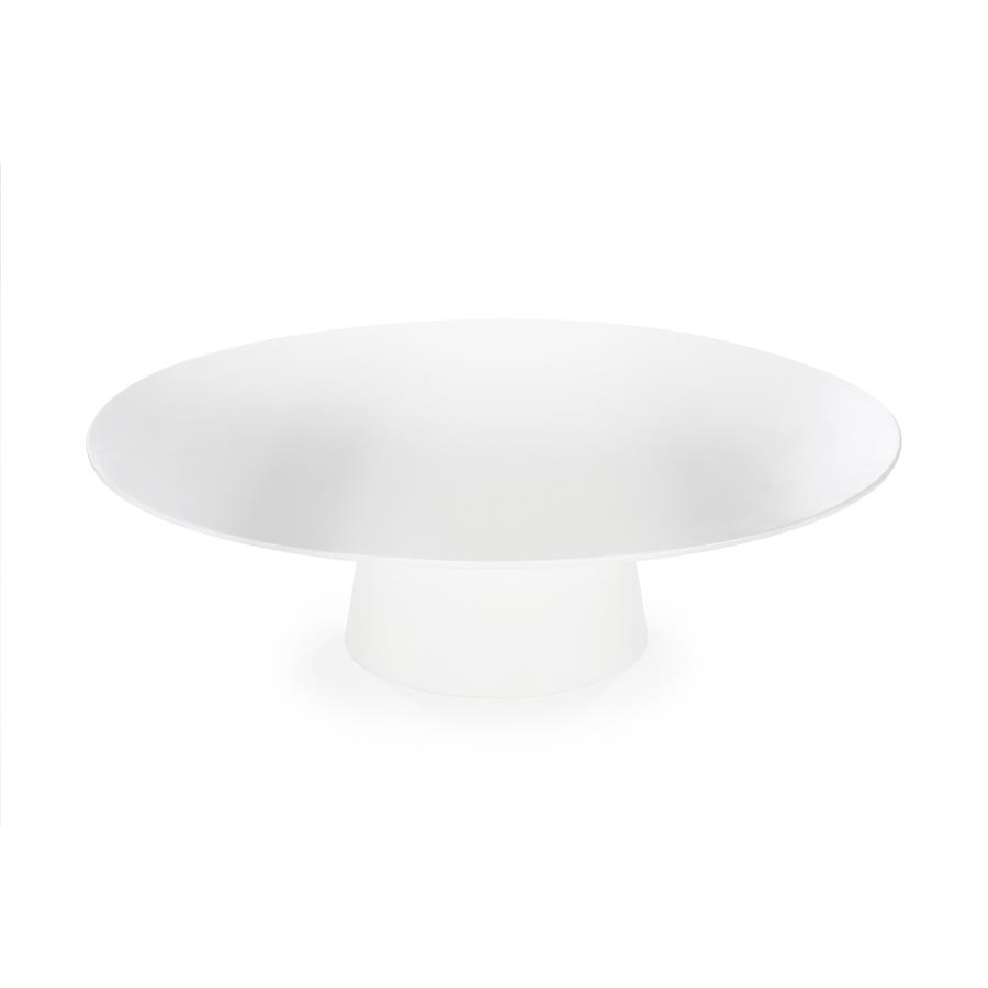 Esstisch Elin oval auf weißem Hintergrund, aus einem niedrigen Blickwinkel fotografiert - Eleonora