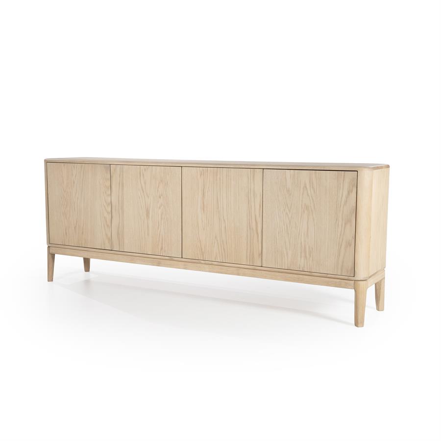 Sideboard Harvey von Eleonora auf weißem Hintergrund, schräg von vorne fotografiert