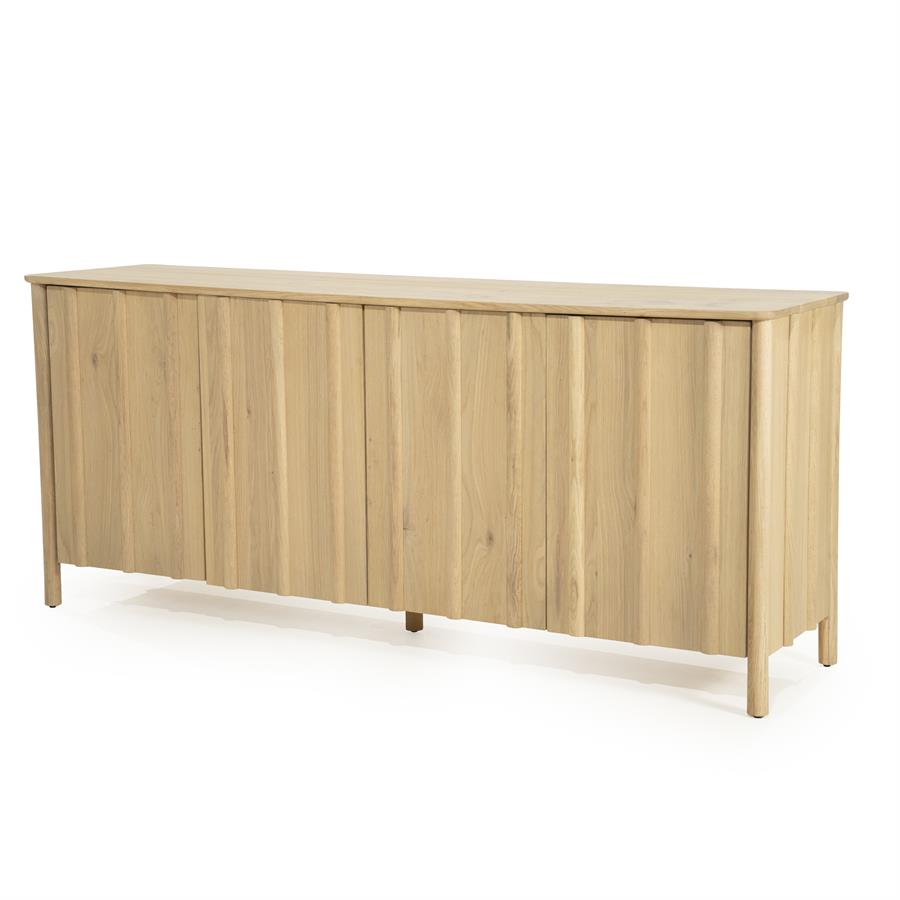 Sideboard Jake Eiche auf weißem Hintergrund, von vorne fotografiert - Eleonora