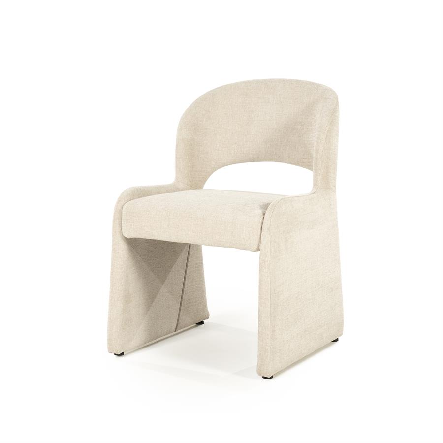 Stuhl Odette Serene auf weißem Hintergrund, von vorne und leicht seitlich fotografiert - Eleonora