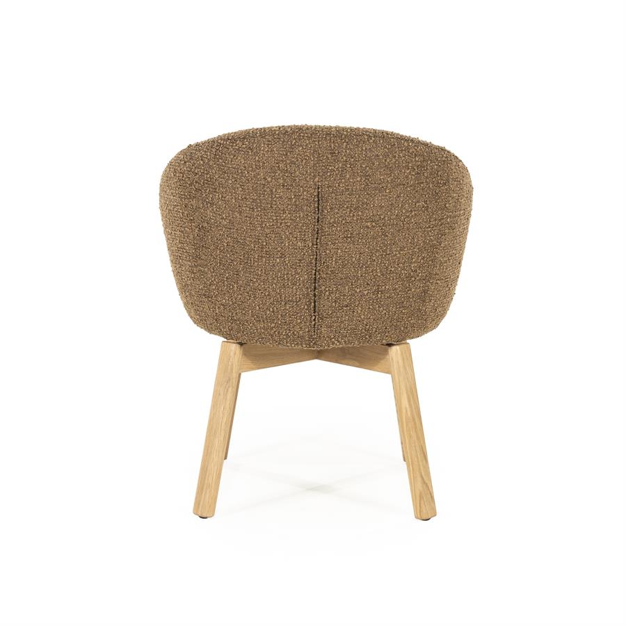 Stuhl Livia braun Hush von hinten auf weißem Hintergrund, mit den Holzbeinen sichtbar - Eleonora