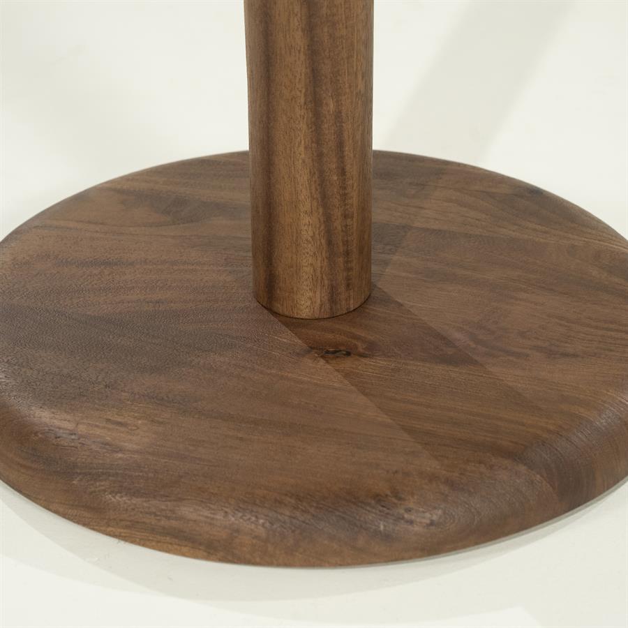 Detailansicht des runden Fußes und der Säule des Bistrotisch Florent rund Mangoholz auf weißem Hintergrund - Eleonora