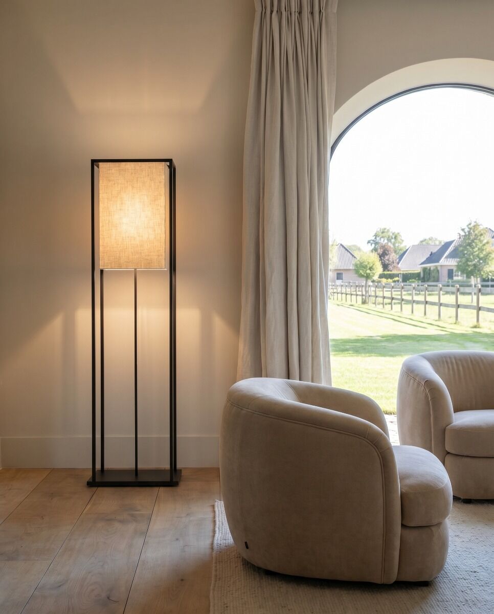 Skansen Floor Lamp (Steel, Matzwart) - Frezoli