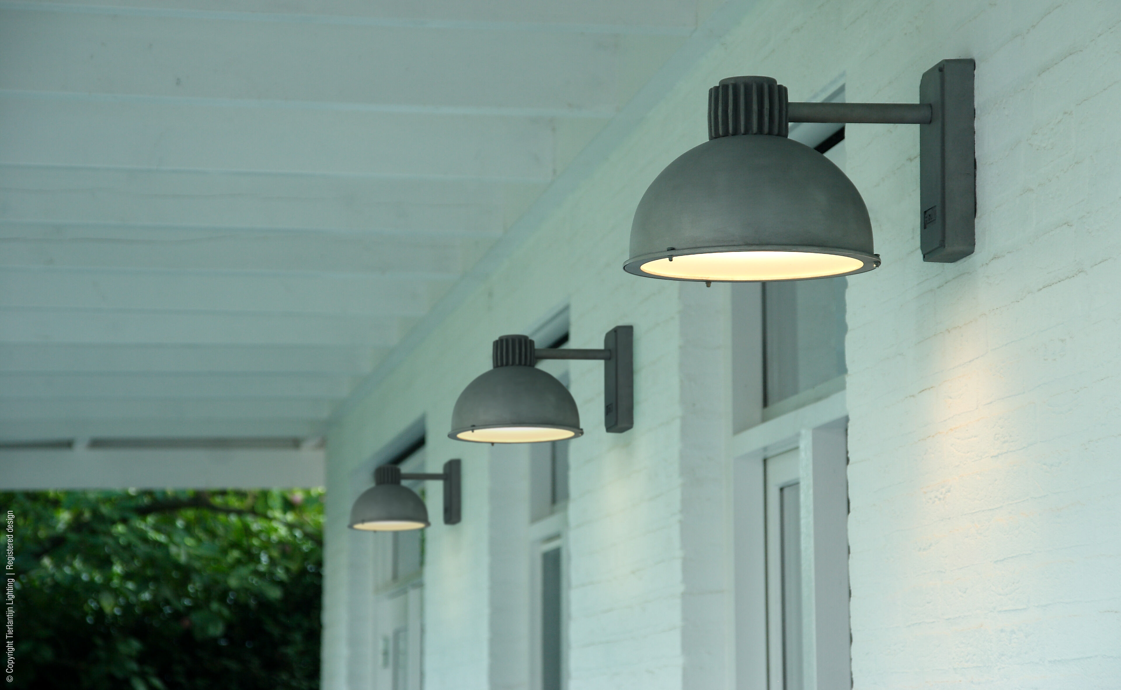 Raz Outdoor Lamp by Frezoli (Aluminium en staal, Aluminium)