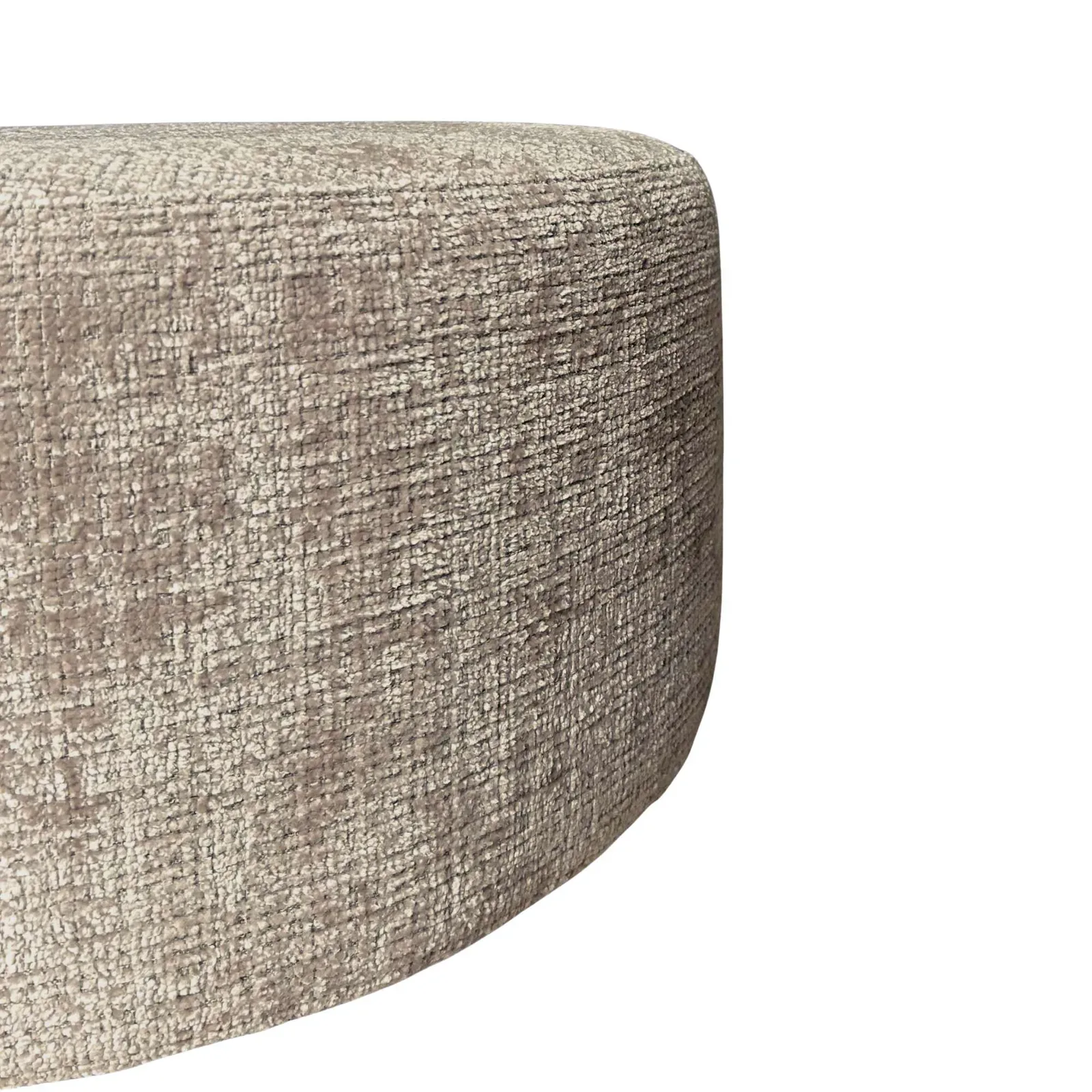 Detailaufnahme des MySofa Runder Hocker mit der Stofftextur auf weißem Hintergrund