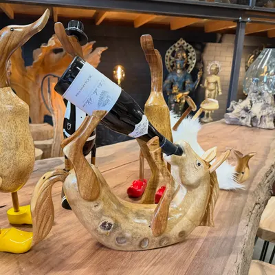 Nieuwe deco drunken horse fleshouder uit voorraad leverbaar voor €49,00.